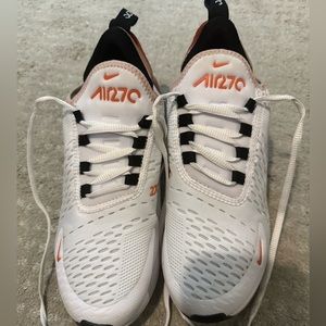 Women’s Nike Airmax 270s